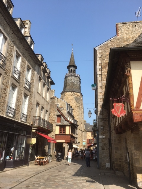 Dinan