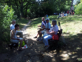 Lunch by the river Aff in La Gacilly