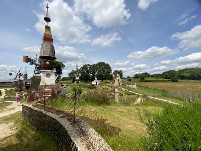 sculpture land