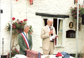 Our Chairman Tony Newman gives a speech to welcome the Mayor of Plessala, Paul Guiguen